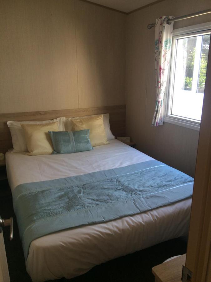 Isle Of Wight Caravan Shanklin Exterior photo
